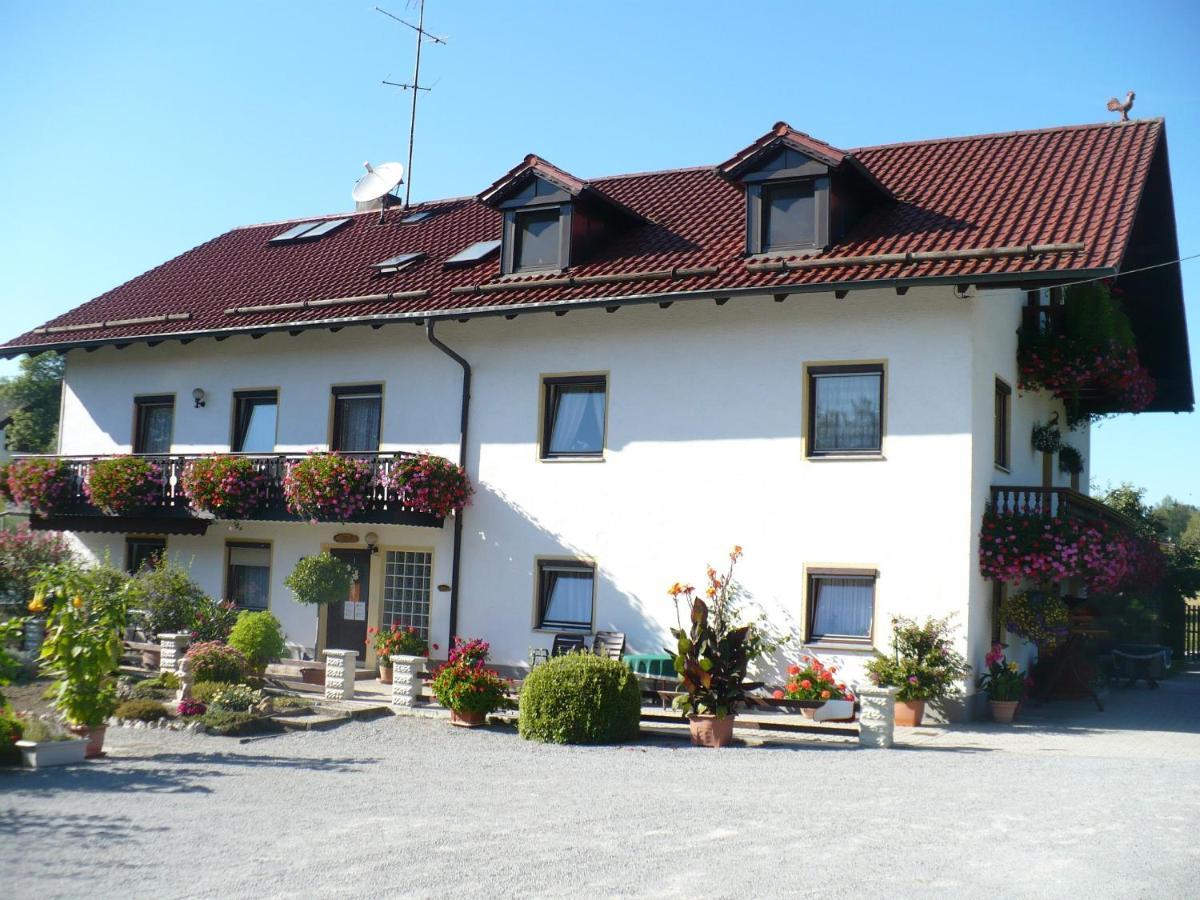 Ferienwohnungen Erntl Leithen Esterno foto